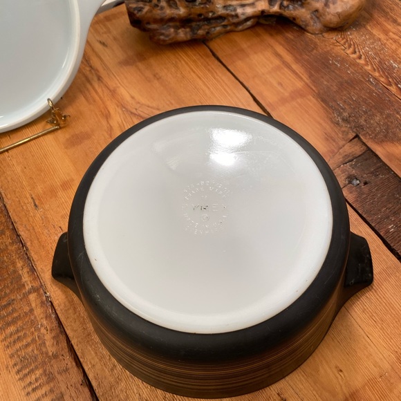 Pyrex 2 1/2qt covered casserole“Terra”. Vintage Pyrex covered baking dish. - Picture 6 of 11